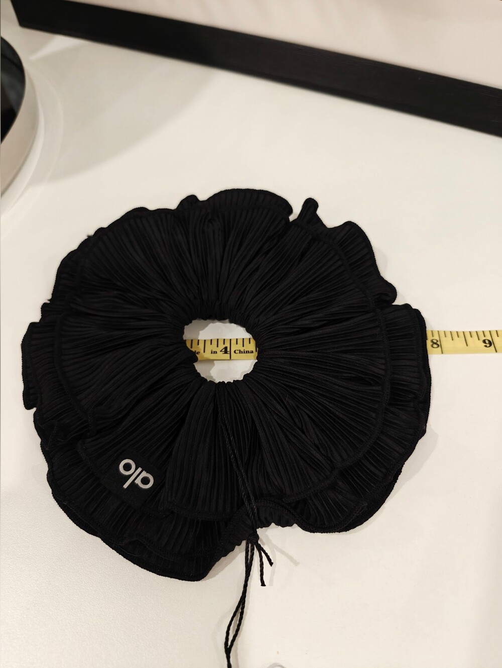 Alo Yoga Oversized Hair Scrunchie
